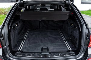 BMW SERIA 5 F11 2010-2017 ROLETA BAGAŻNIKA CZARNA 9200685