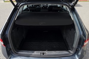 SKODA SUPERB III B8 2015-2024 KOMBI ROLETA BAGAŻNIKA CZARNA 3V9867871B 
