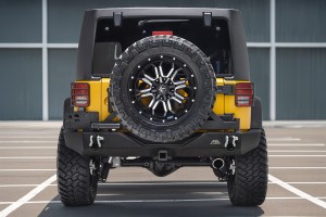 JEEP WRANGLER JK 2007-2018 ZDERZAK TYLNY SZEROKI PARAMOUNT PREMIUM Z ZAWIESIEM KOŁA