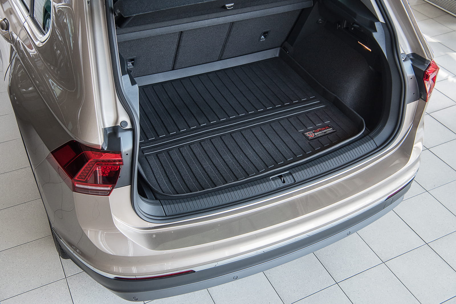 VOLKSWAGEN TIGUAN I 5N 2007-2010 PRZED LIFTINGIEM MATA BAGAŻNIKA TOPTUN ...