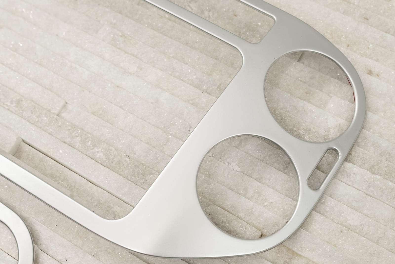 VOLKSWAGEN TIGUAN I 5N 2010-2016 PO FACELIFTINGU OZDOBNA RAMKA RADIA I ...